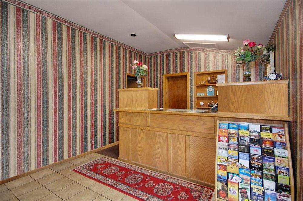 Oak Hill Inn And Suites Tahlequah Exterior foto