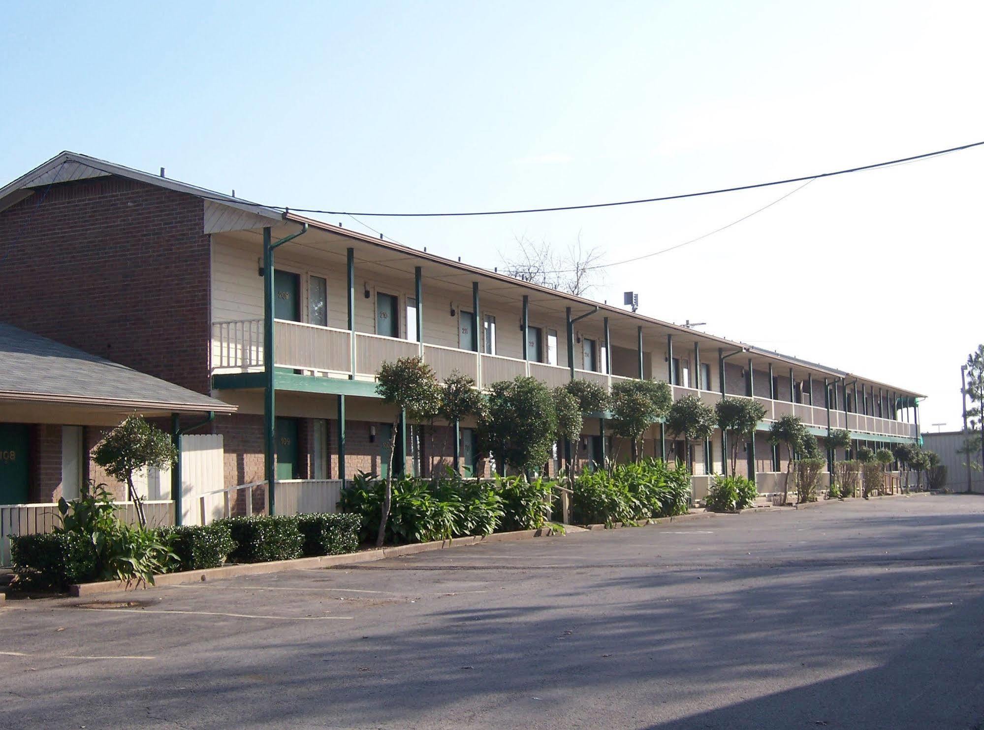 Oak Hill Inn And Suites Tahlequah Exterior foto